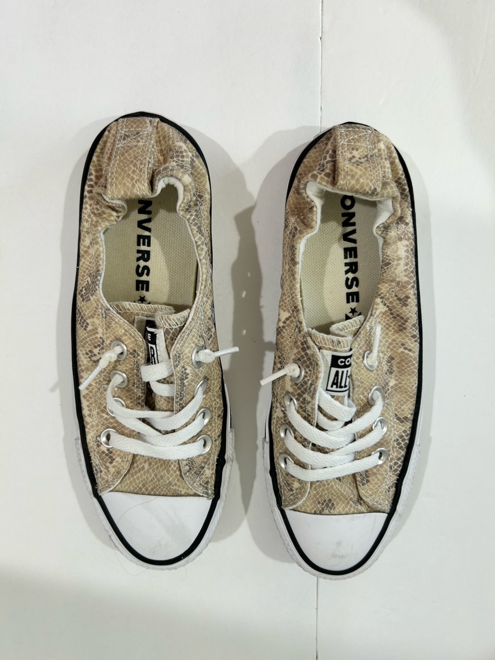 Converse Low Top Sneakers in Tan Snake Print